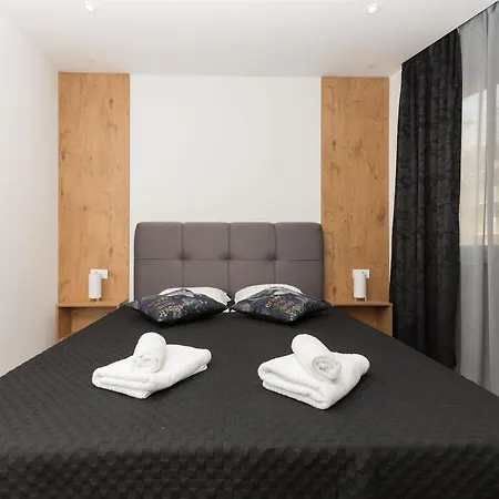 Luxurious New In Apartament