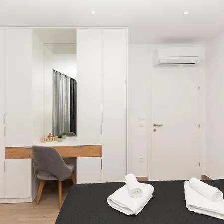 Apartment Luxurious New In Makarska