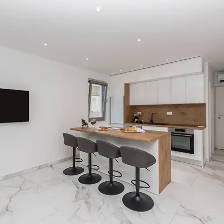 Apartament Luxurious New In Makarska
